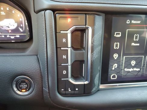 Used 2023 GMC Yukon Denali image 31