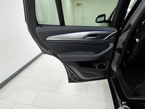 Used 2021 BMW X3 xDrive30i w/ M Sport Package image 11