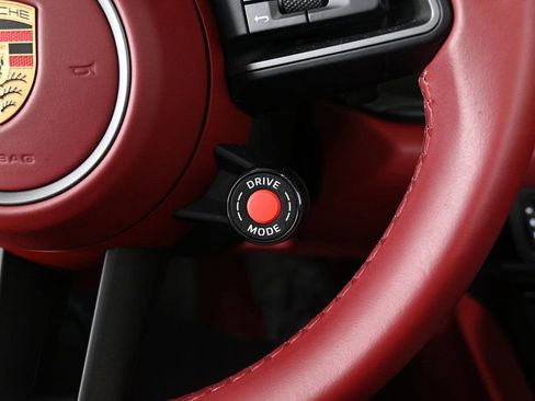 Certified 2025 Porsche 911 Carrera image 20