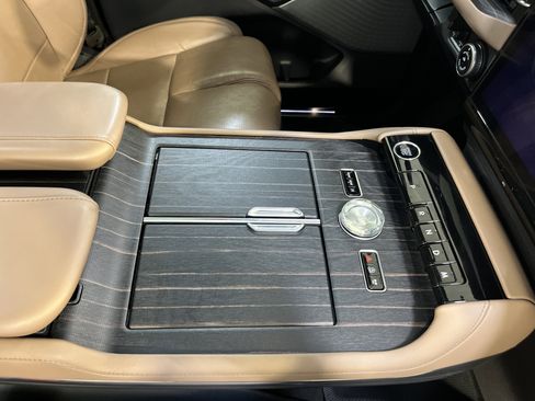 Used 2025 Lincoln Navigator Black Label image 26