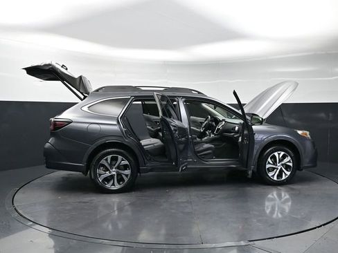 Used 2021 Subaru Outback Limited XT w/ Popular Package #2 AWD/4WD image 42
