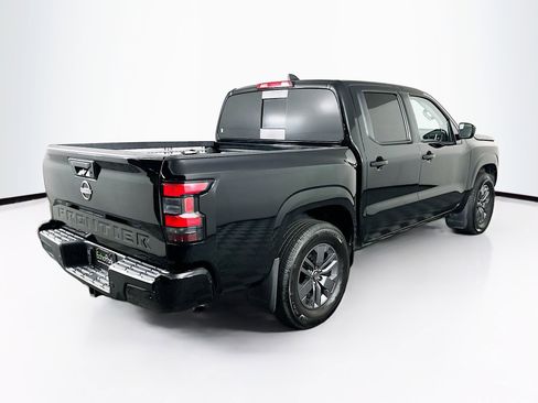 Used 2025 Nissan Frontier SV w/ SV Convenience Package RWD image 9