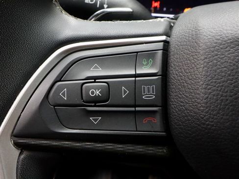 Used 2024 Jeep Grand Cherokee Altitude AWD/4WD image 27