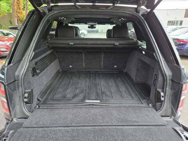 Used 2019 Land Rover Range Rover Supercharged AWD/4WD image 14
