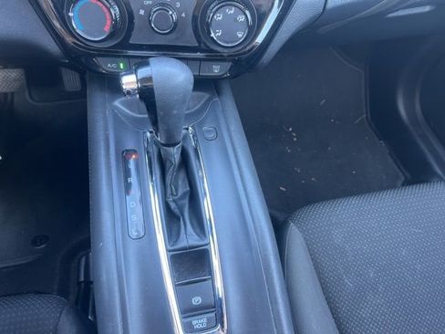 Used 2020 Honda HR-V LX image 14