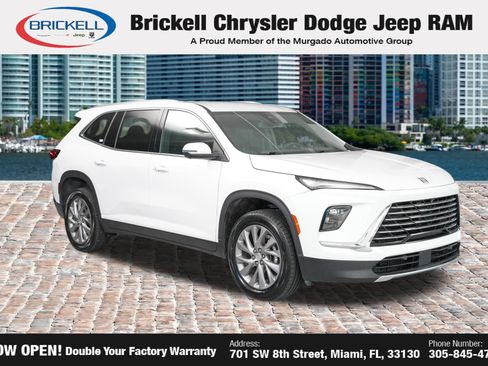 Used 2025 Buick Enclave Preferred FWD image 2