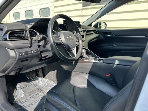 Used 2024 Toyota Camry XLE w/ Cold Weather Package image 10