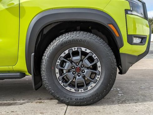 New 2026 Nissan Frontier Pro-X w/ Pro-X Convenience Package RWD image 11