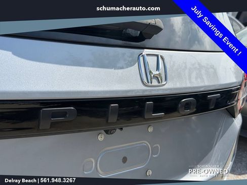 Used 2023 Honda Pilot Touring image 15