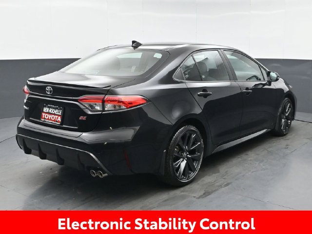 Certified 2024 Toyota Corolla SE FWD image 7