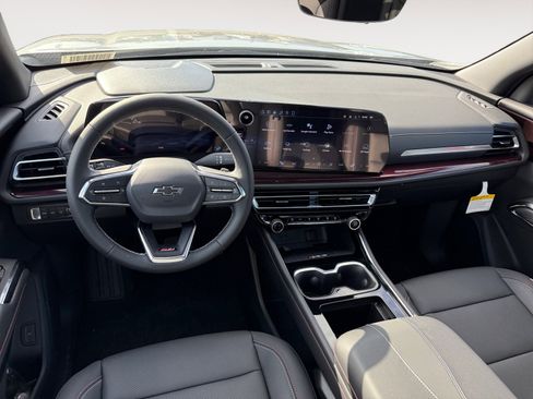 New 2026 Chevrolet Traverse Z71 w/ Driver Confidence Package image 15