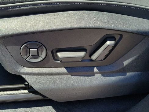 New 2026 Audi Q8 Premium Plus image 18