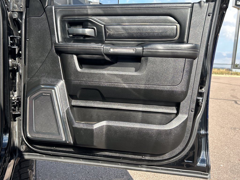 Used 2021 RAM 2500 Limited AWD/4WD image 32