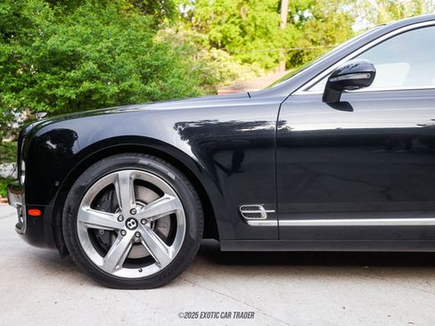 Used 2016 Bentley Mulsanne Speed RWD image 4