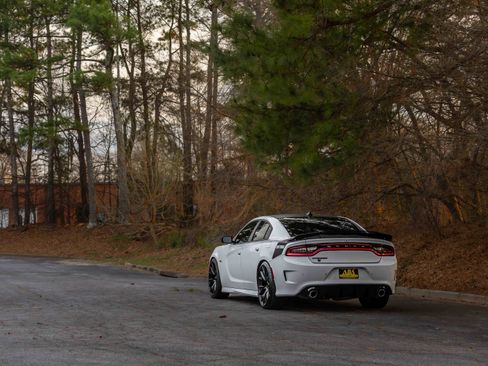 Used 2019 Dodge Charger Scat Pack w/ Daytona Edition Group image 43