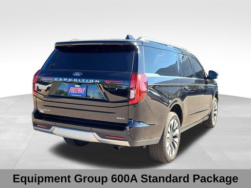 Used 2025 Ford Expedition Max Platinum w/ Driver's Package AWD/4WD image 5