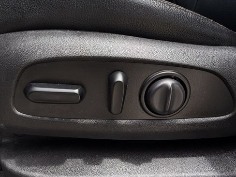 Used 2019 GMC Terrain SLE w/ Driver Convenience Package FWD image 24