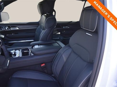 New 2025 Jeep Grand Wagoneer Series II Obsidian w/ Quick Order Packagew 28T image 13