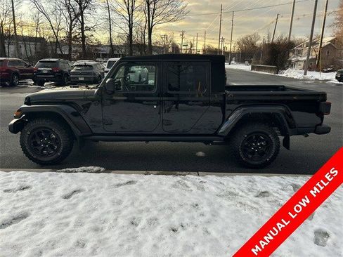 Certified 2021 Jeep Gladiator Sport image 5