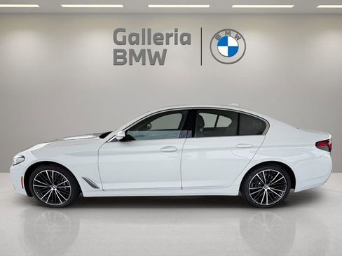 Used 2023 BMW 540i w/ Premium Package image 12