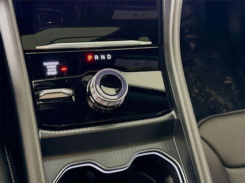 New 2026 Jeep Grand Cherokee L Limited w/ Luxury Tech Group II AWD/4WD image 12