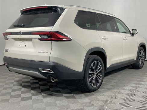 Certified 2024 Toyota Grand Highlander AWD Hybrid image 8