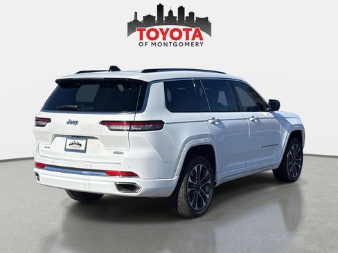 Used 2023 Jeep Grand Cherokee L Overland image 3