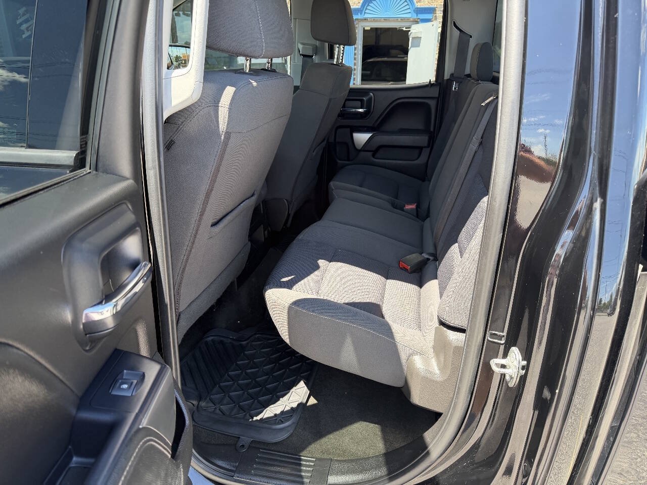 Used 2018 Chevrolet Silverado 1500 LT AWD/4WD image 18