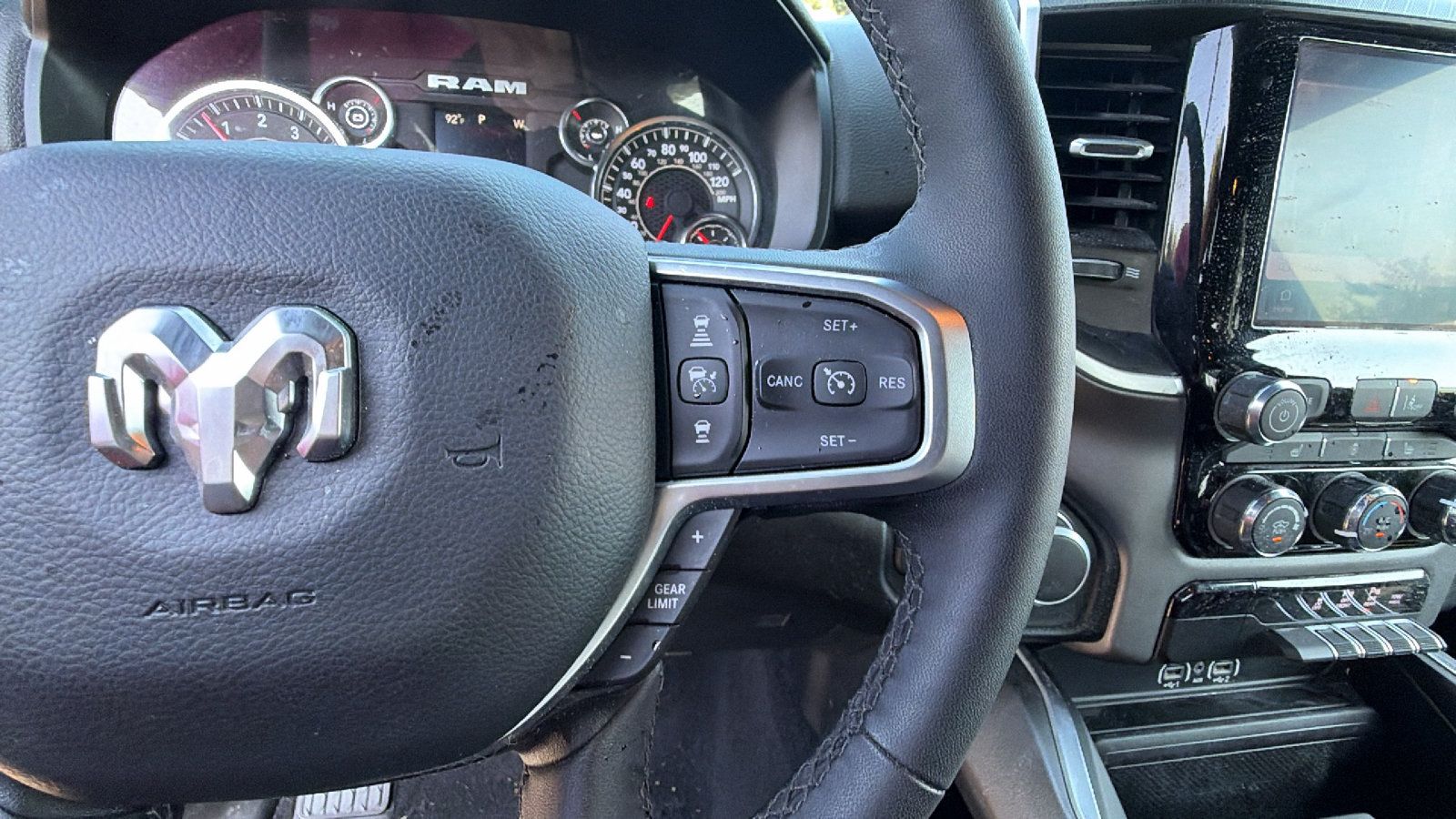 Used 2025 RAM 1500 Big Horn AWD/4WD image 27