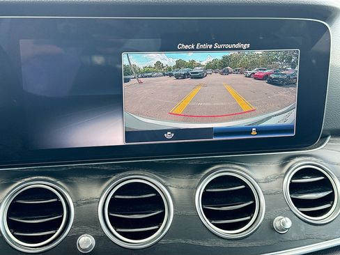 Used 2020 Mercedes-Benz E 350 Sedan image 33