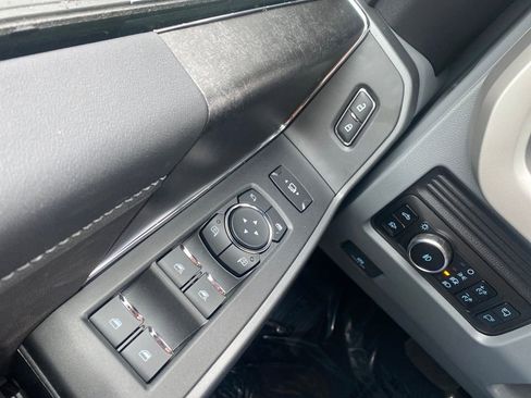 New 2026 Ford F250 XLT w/ XLT Premium Package image 12