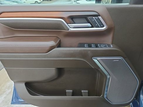 Used 2024 GMC Sierra 2500 Denali w/ Denali Reserve Package image 15