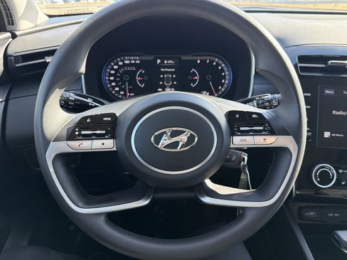 Used 2024 Hyundai Tucson SE image 18