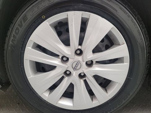 Used 2024 Nissan Sentra S FWD image 31