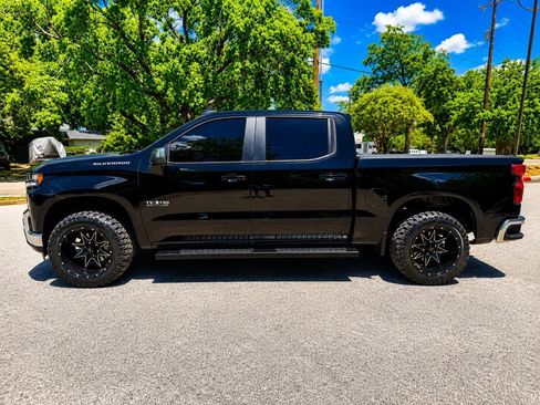Used 2022 Chevrolet Silverado 1500 LT RWD image 8