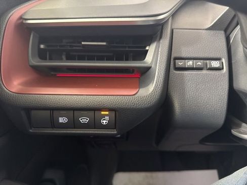 Used 2024 Toyota Prius Prime FWD image 20