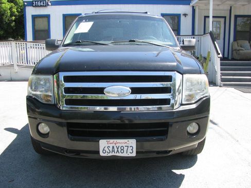 Used 2010 Ford Expedition XLT AWD/4WD image 3