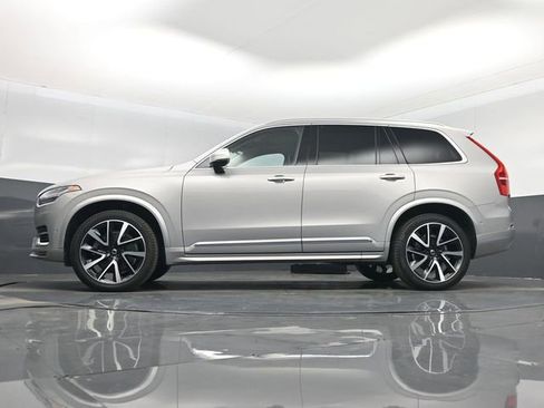 Used 2023 Volvo XC90 B6 Plus w/ Protection Package image 15