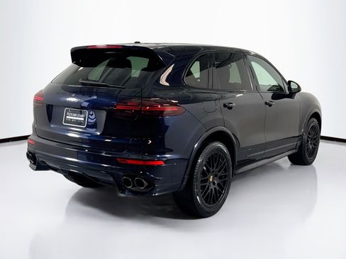 Used 2018 Porsche Cayenne GTS image 9