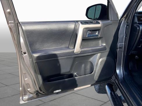 Used 2022 Toyota 4Runner SR5 RWD image 21