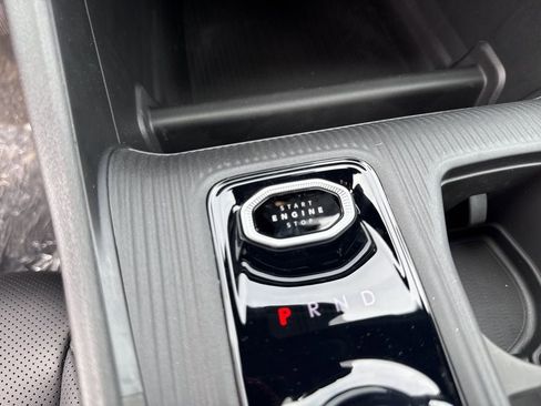 New 2026 Jeep Cherokee Overland image 16