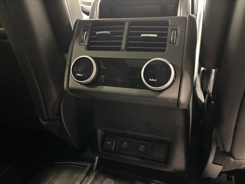 Used 2026 Land Rover Discovery S image 38