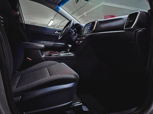 Used 2022 Kia Sportage LX w/ LX AWD Value Edition Package image 36