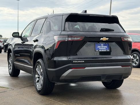 Used 2025 Chevrolet Equinox LT FWD image 7