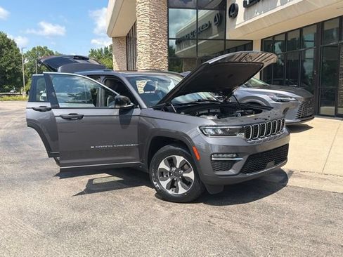 Used 2022 Jeep Grand Cherokee Limited 4xe AWD/4WD image 9