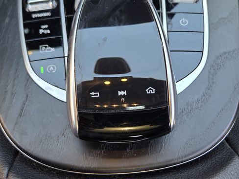 Used 2018 Mercedes-Benz E 300 image 29