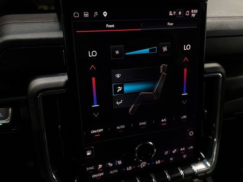 Used 2025 GMC Yukon Denali w/ Denali Reserve Package AWD/4WD image 38