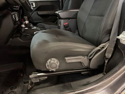 Used 2020 Jeep Wrangler Sport AWD/4WD image 11