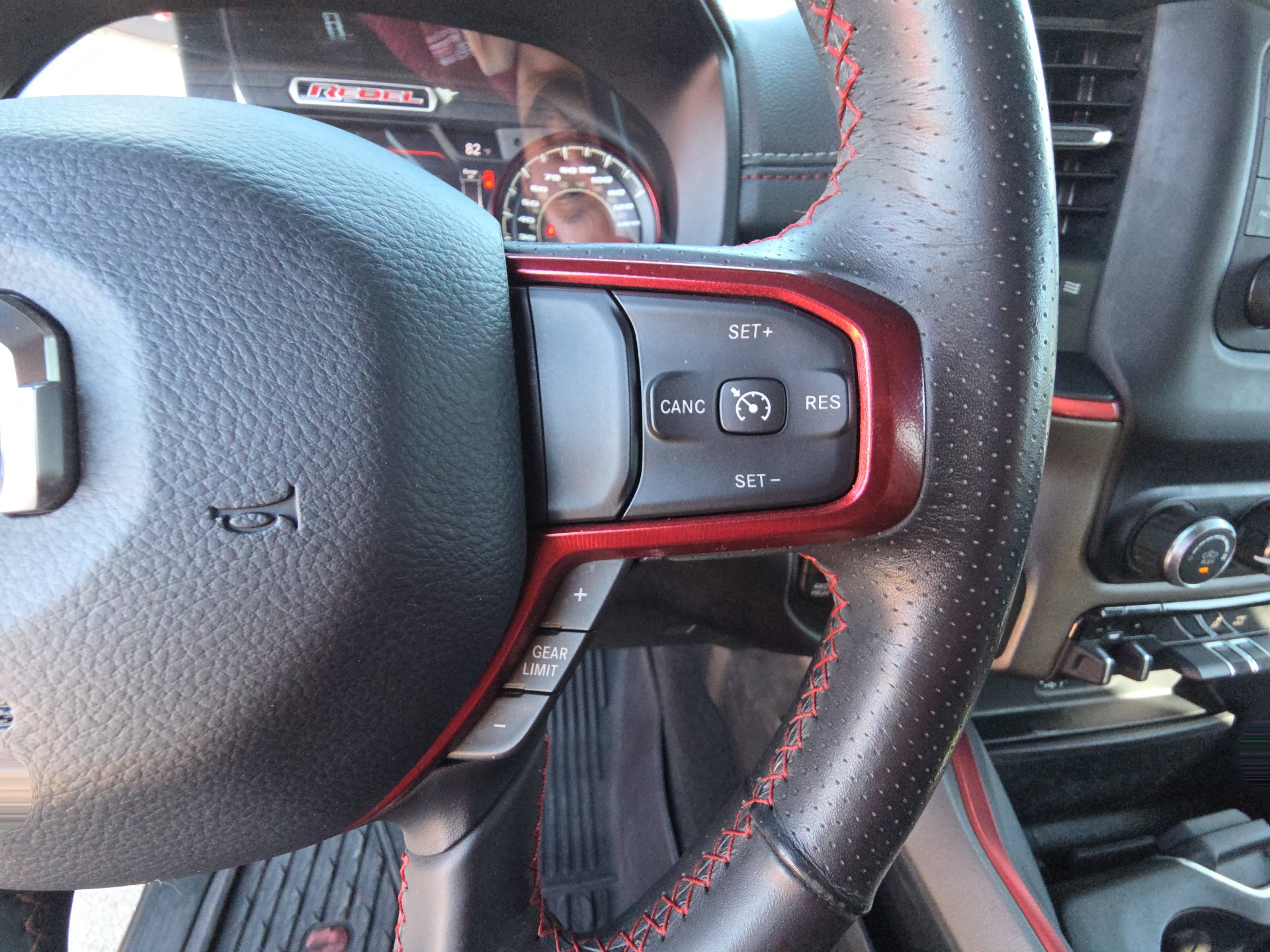 Used 2019 RAM 1500 Rebel AWD/4WD image 21