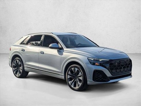Certified 2025 Audi Q8 Premium Plus w/ Premium Plus Package AWD/4WD image 3